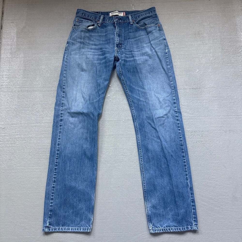 Levi's 505 Regular Fit Men's Jeans Medium Wash resized 32